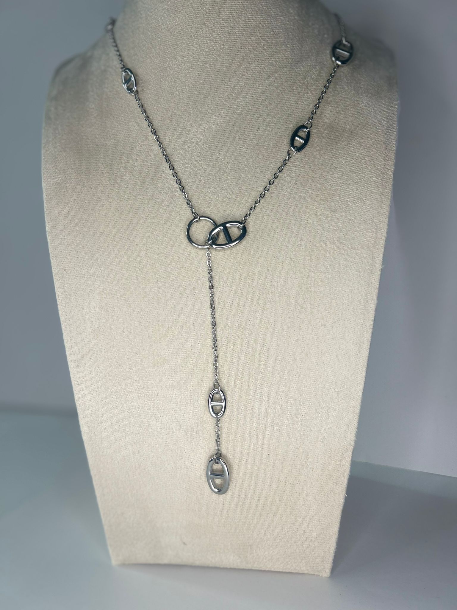 Collier Lucy